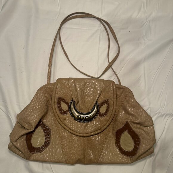 Vintage 2000s Tuscan-Inspired Faux Croc Shoulder Bag with Statement Hardware  St - Picture 1 of 4